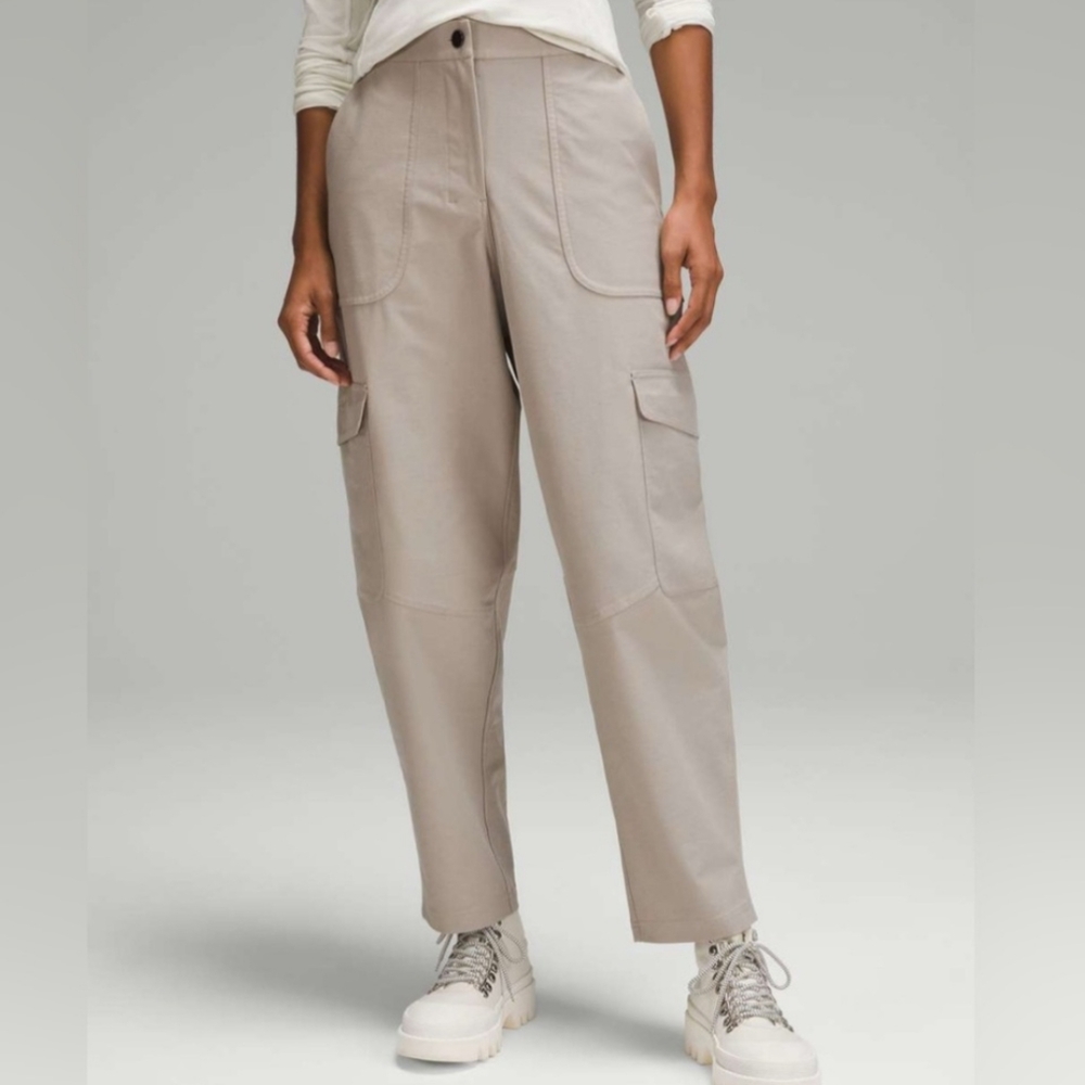 Lululemon 31 Utilitech Barrel Khaki Cargo Full Length Crop High Rise Stretch